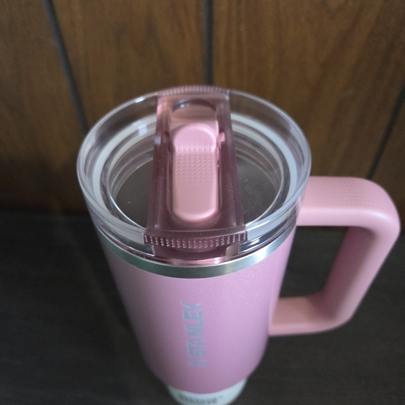 Stanley Pink Quencher Tumbler 30oz - Picture 4 of 6